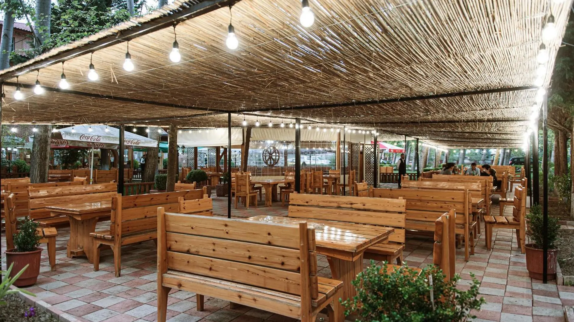 Hotel Taverna Devolli Kucove 5*,  Albania